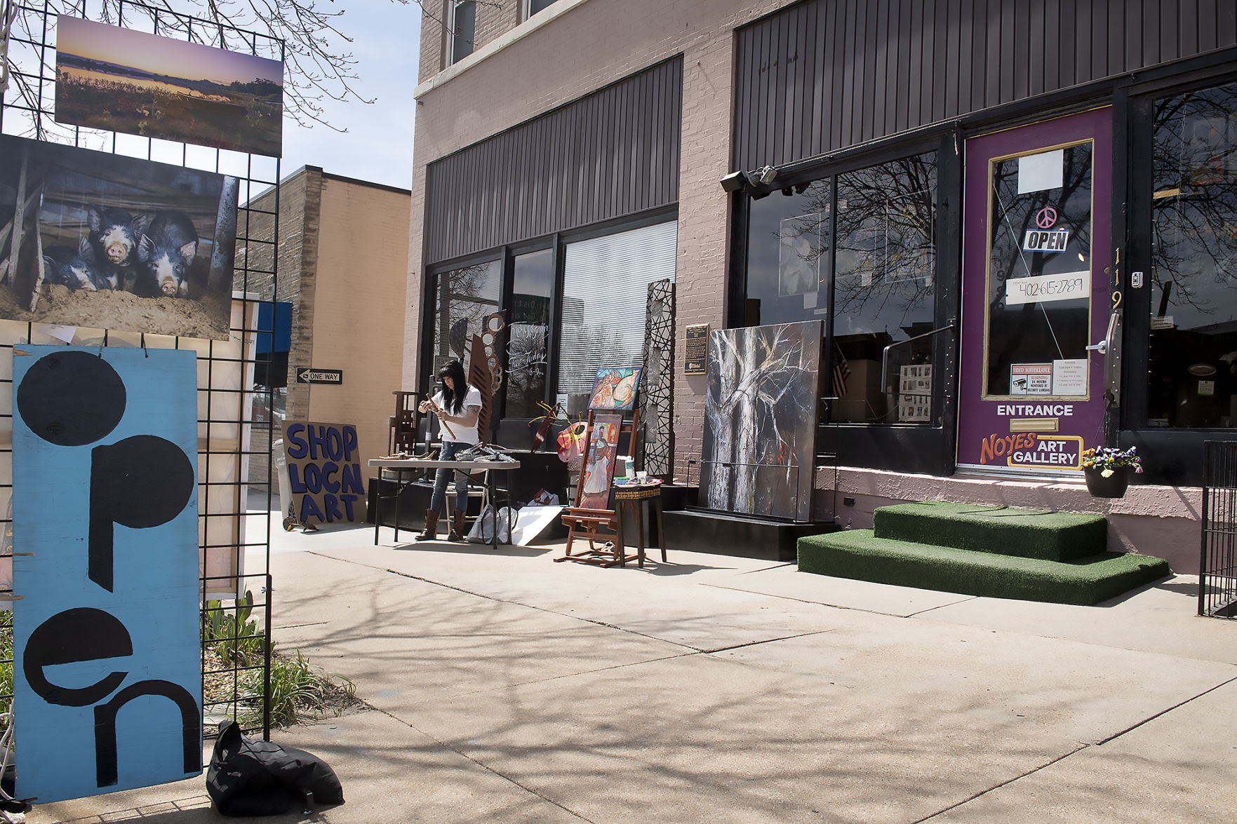 Noyes Art Gallery